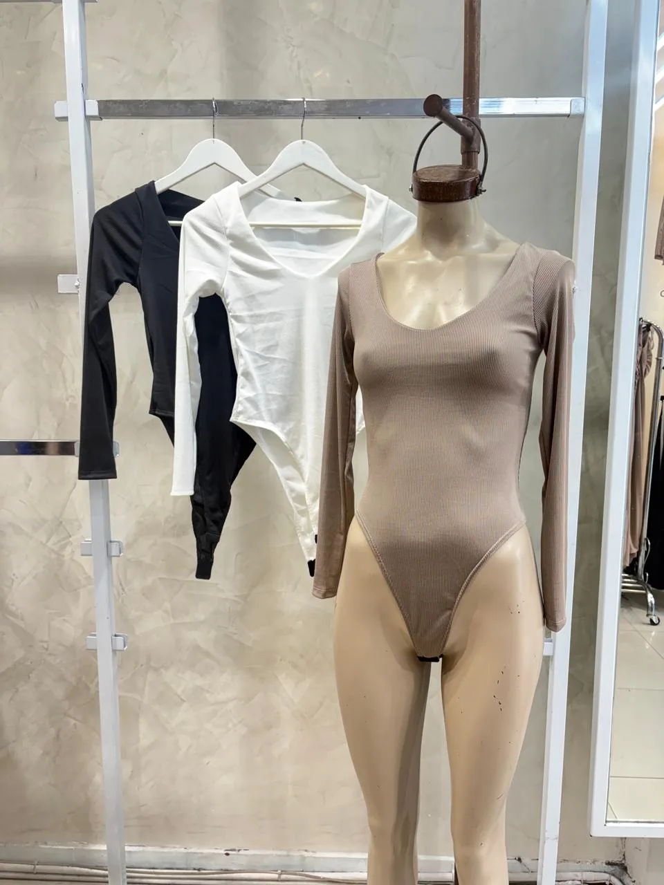 Body Cuello V  (Morley)