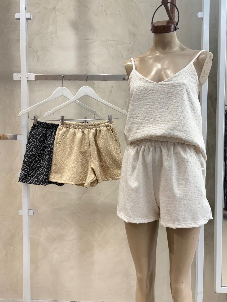 Short Bolsillos (Lino c/ florcitas)