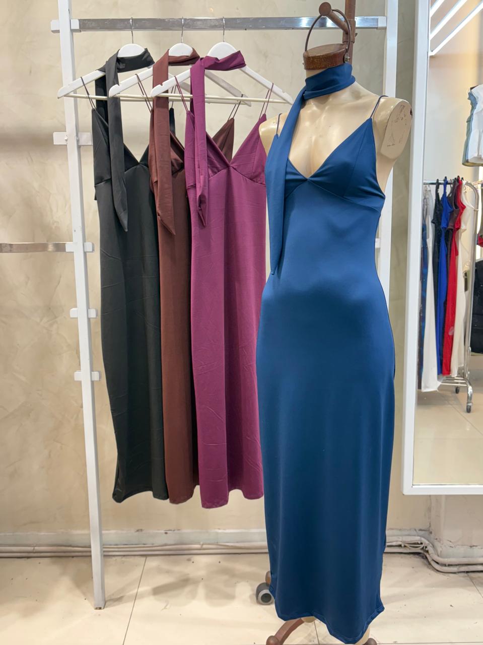 Vestido largo c/ lazo (Microfibra)