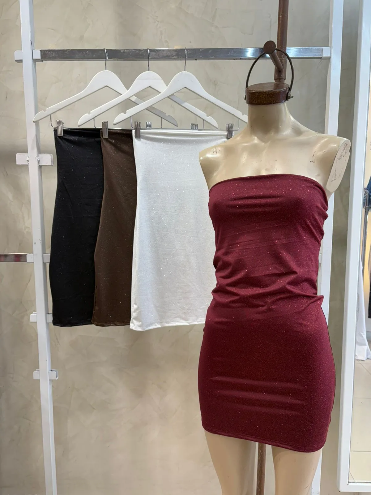 Vestido Corto strapless (Glitter)