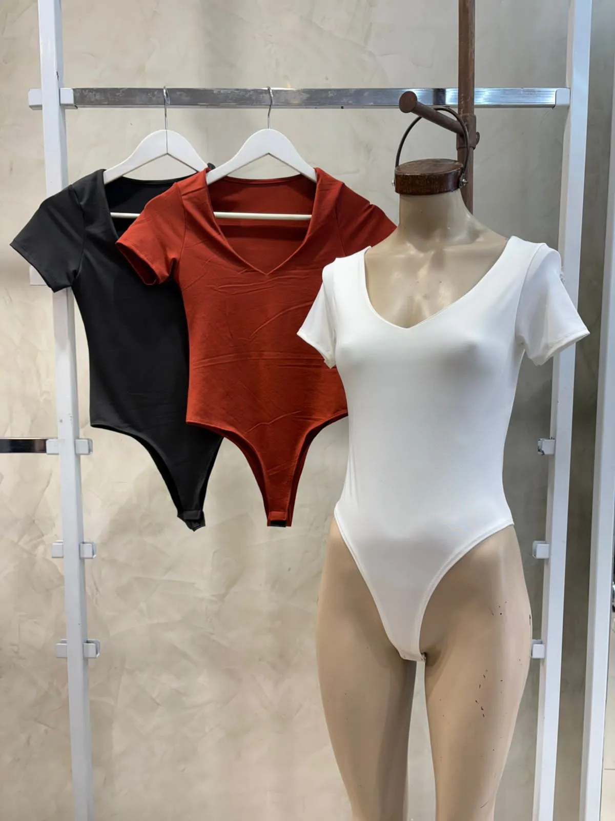 Body escote v m/c ( Microfibra)