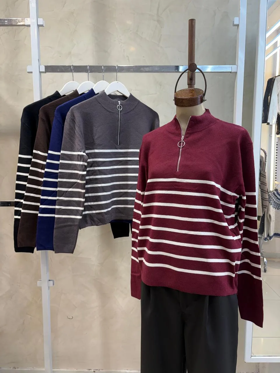 Sweater c/cierre Rayado Importado