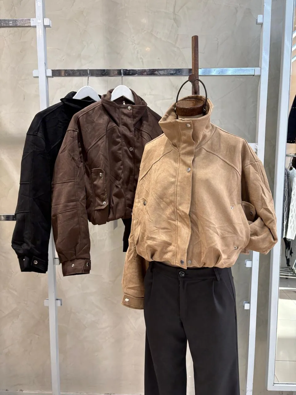 Bomber cuello alto gamuzado (importado)