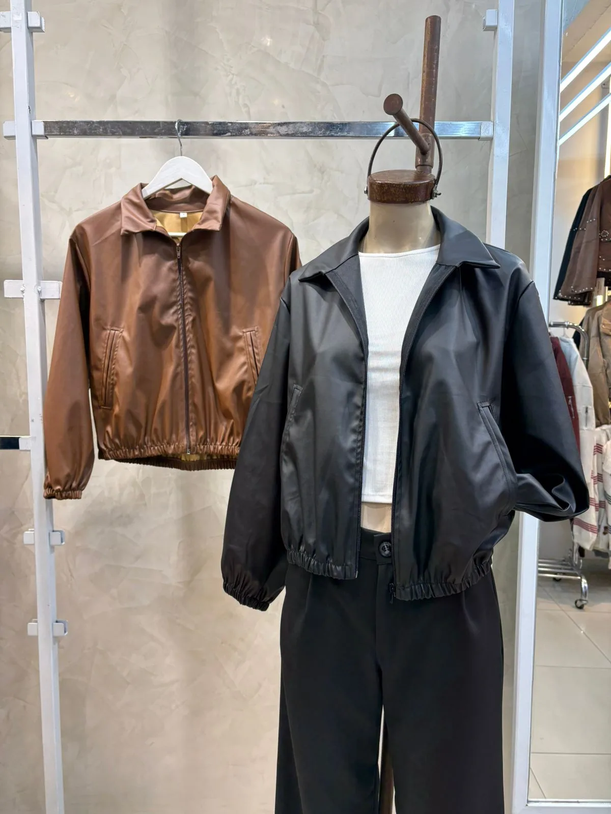 Campera Bolsillos (cuerina)