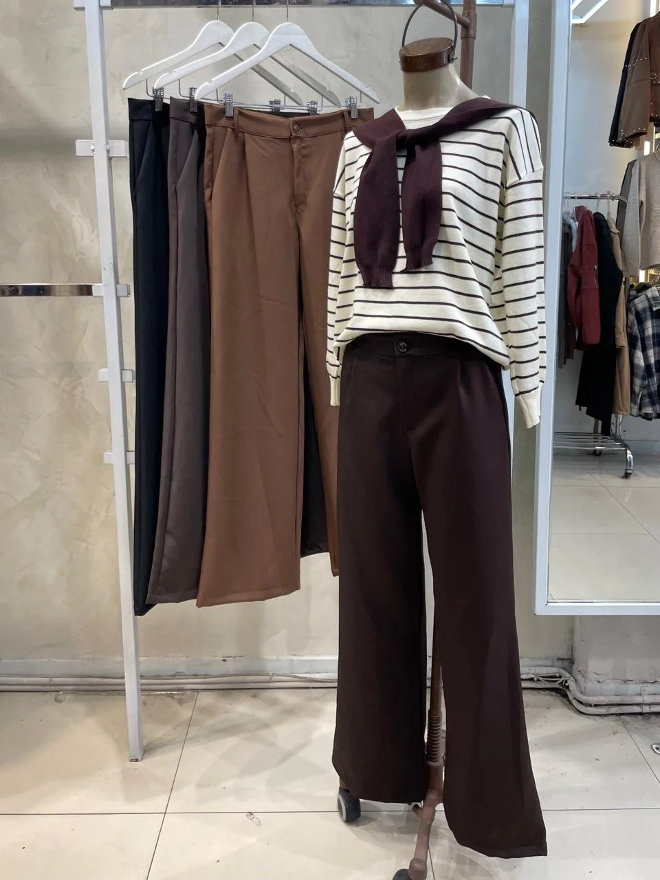 Alternative view of Palazo Pinzado Cira (Sastrero)