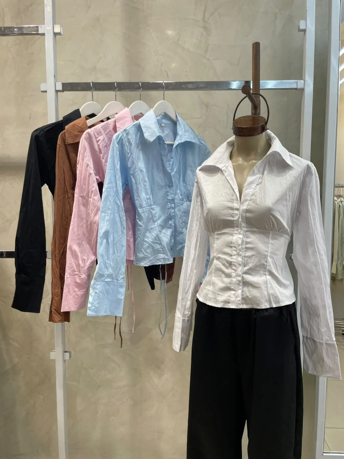 Camisa Entallada c/tiras (fibrana poplin)