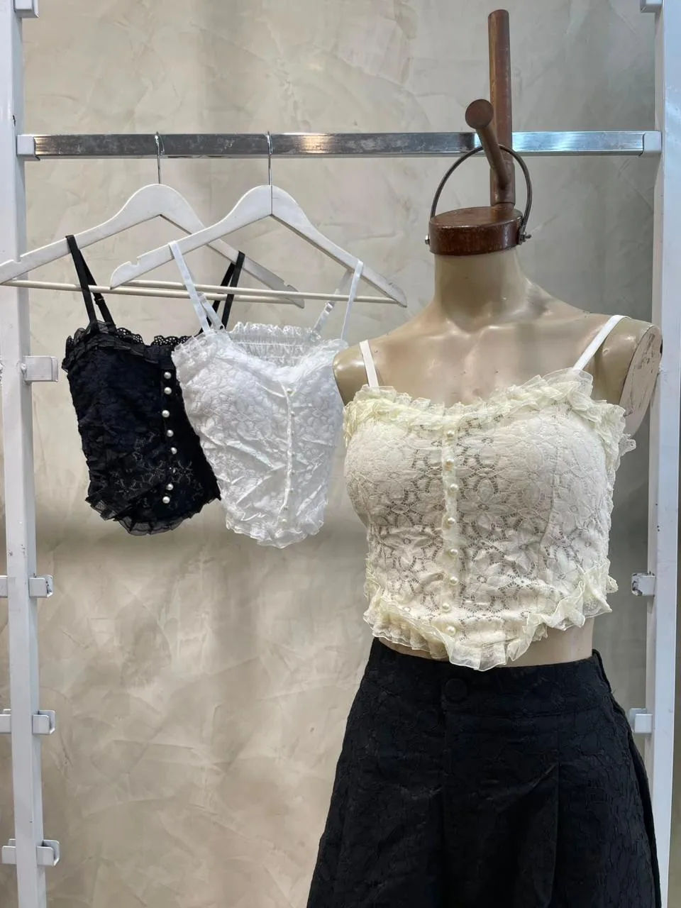 Corset encaje c/ perlas (importado)