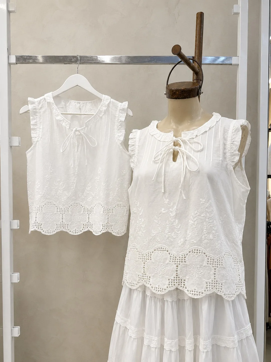 Blusa Musculosa Volados (importado)