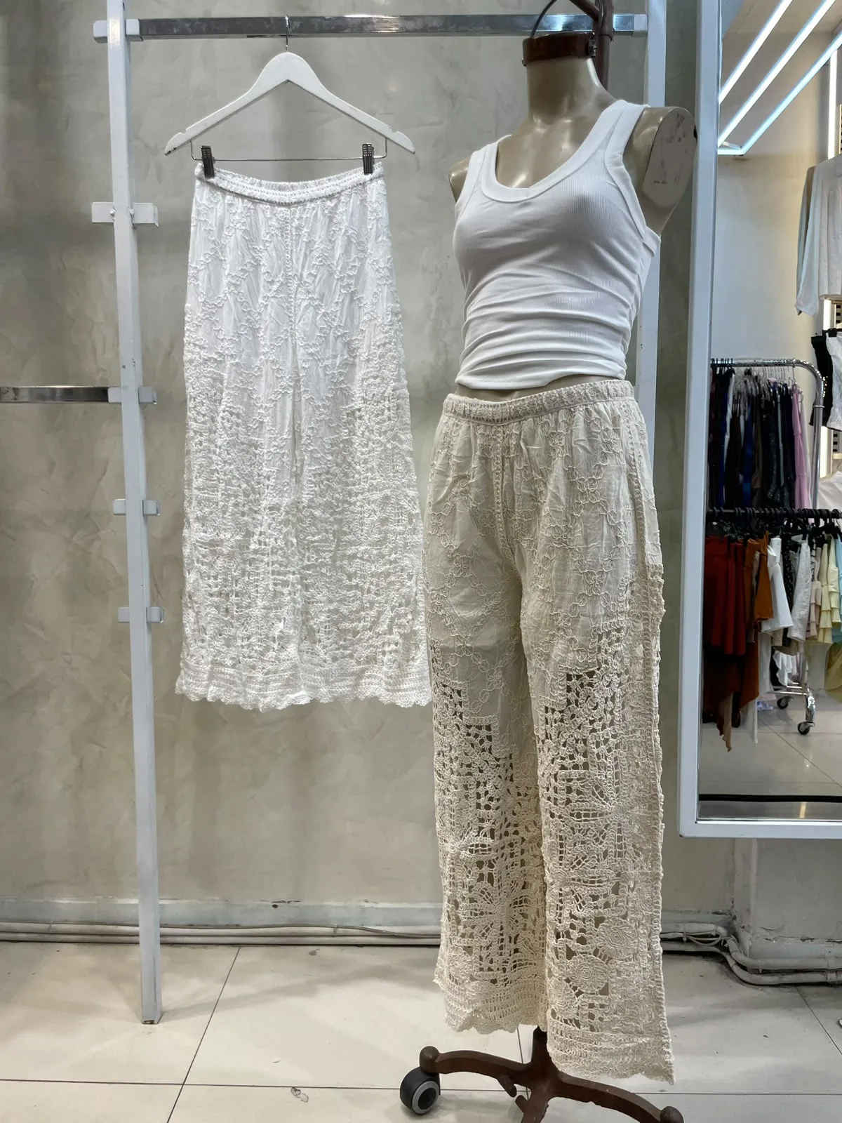 Alternative view of Palazo Tejido Crochet (importado)