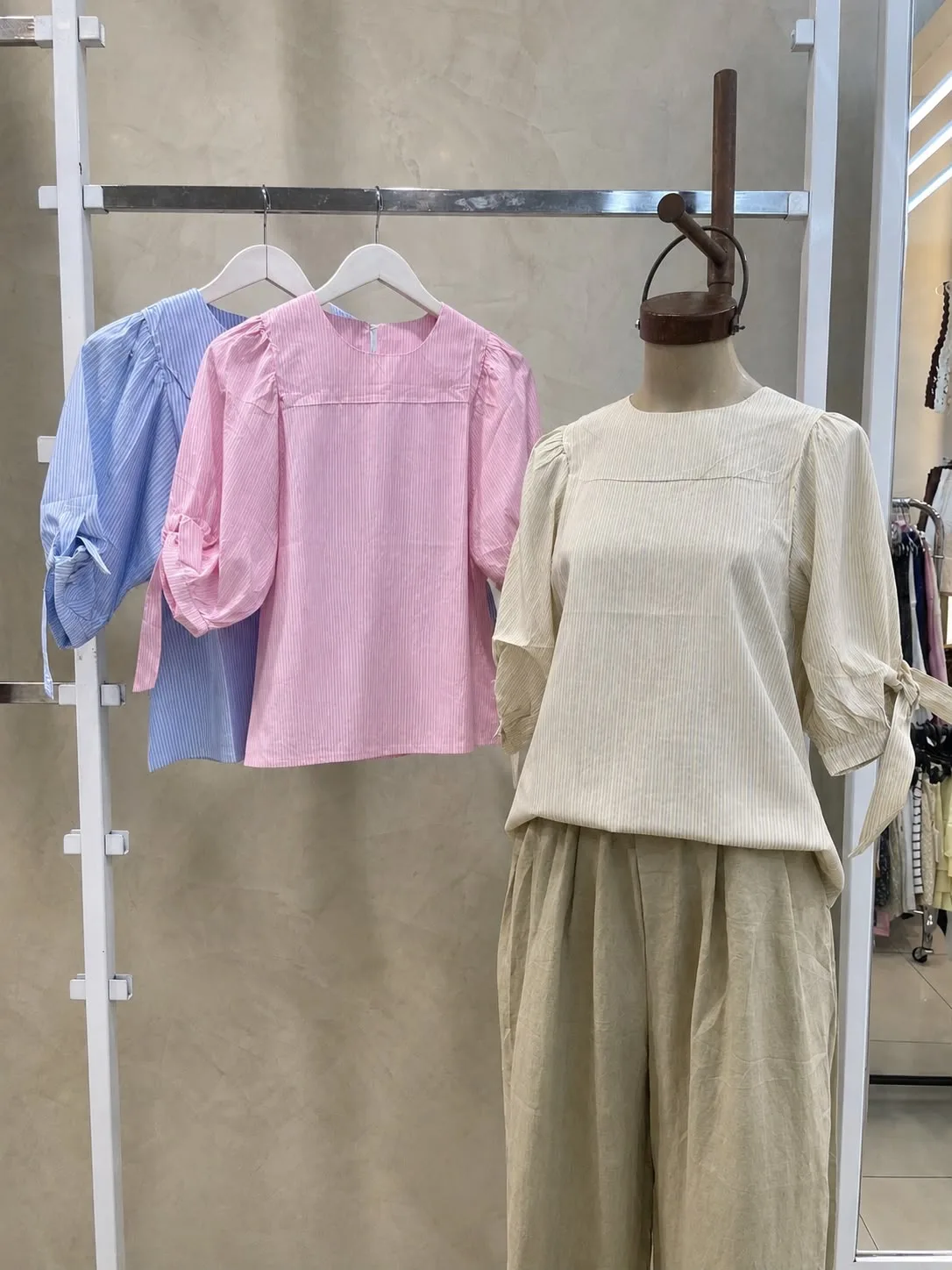 Alternative view of Blusa Manga Globo Rayado (importado)