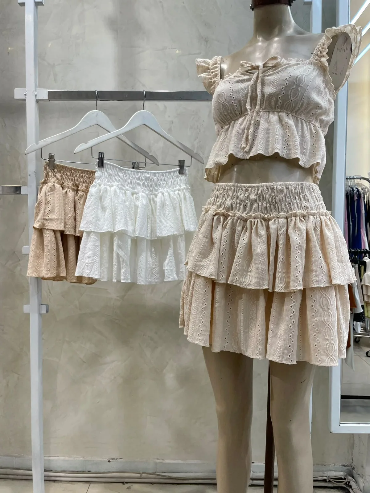 Alternative view of Pollera Short Frunce Volados (brodery)