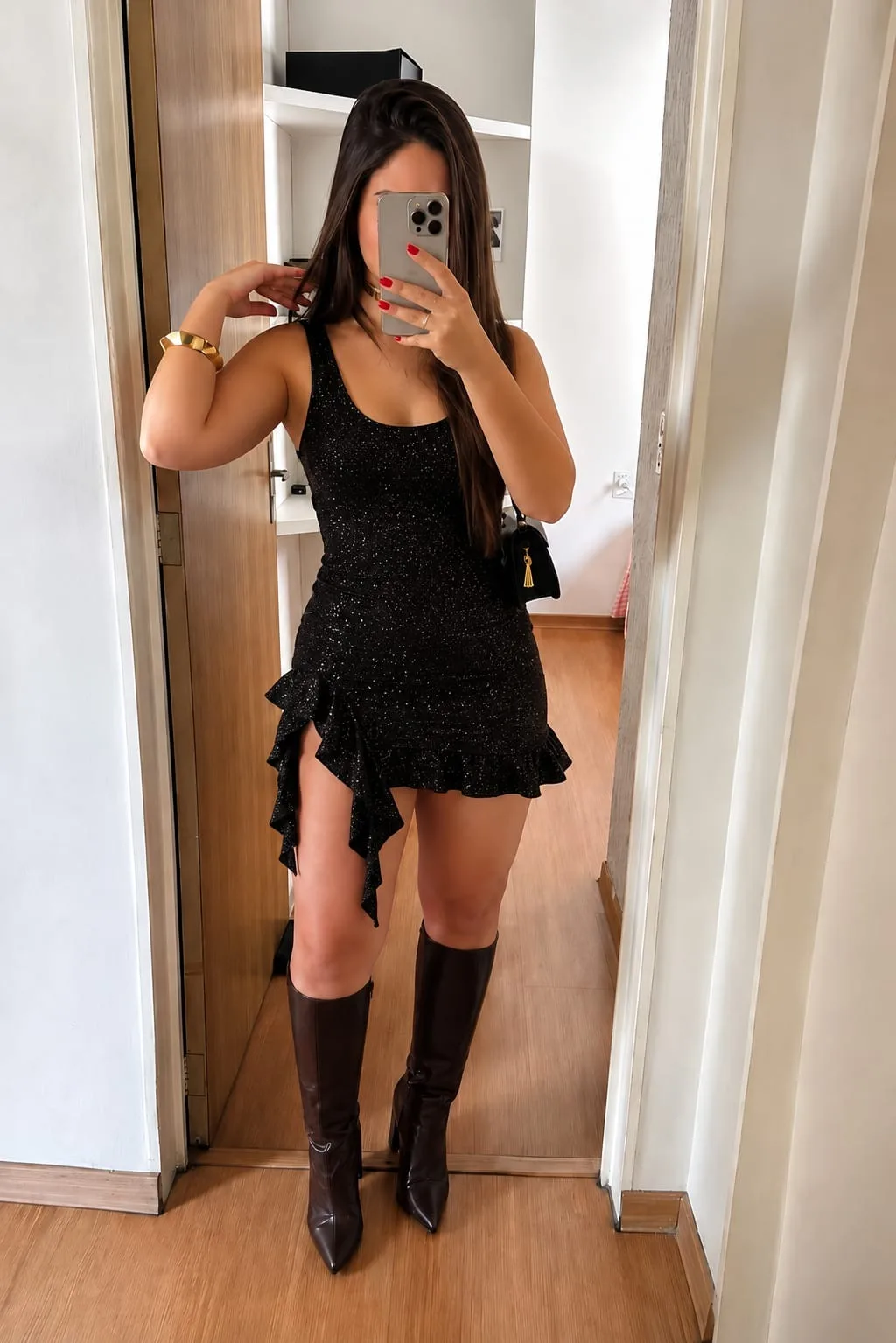 Vestido Corto V Volado (Glitter)