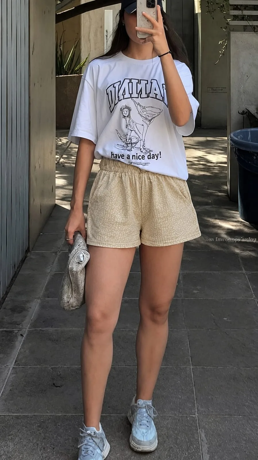 Short Bolsillos (Lino c/ florcitas)